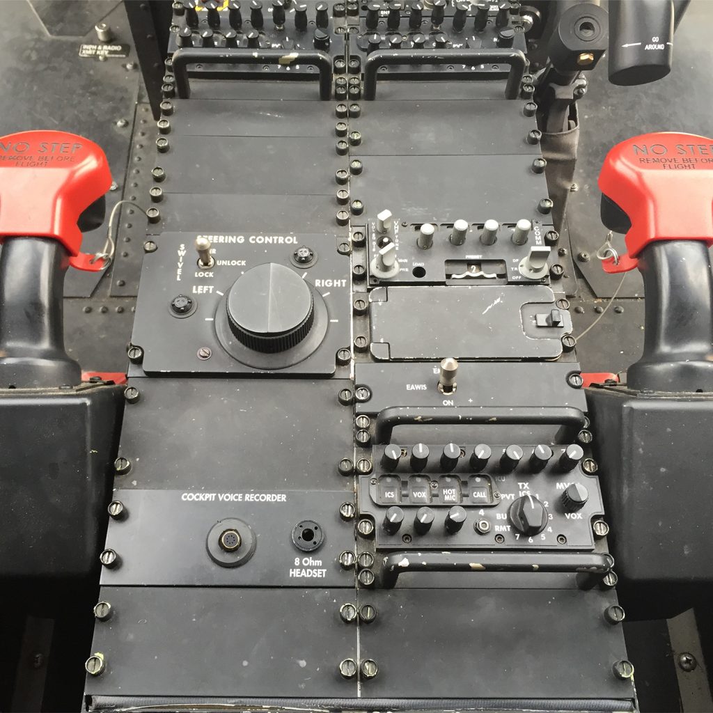 Gravure durable d’indications sur panneau de contrôle au laser CO₂