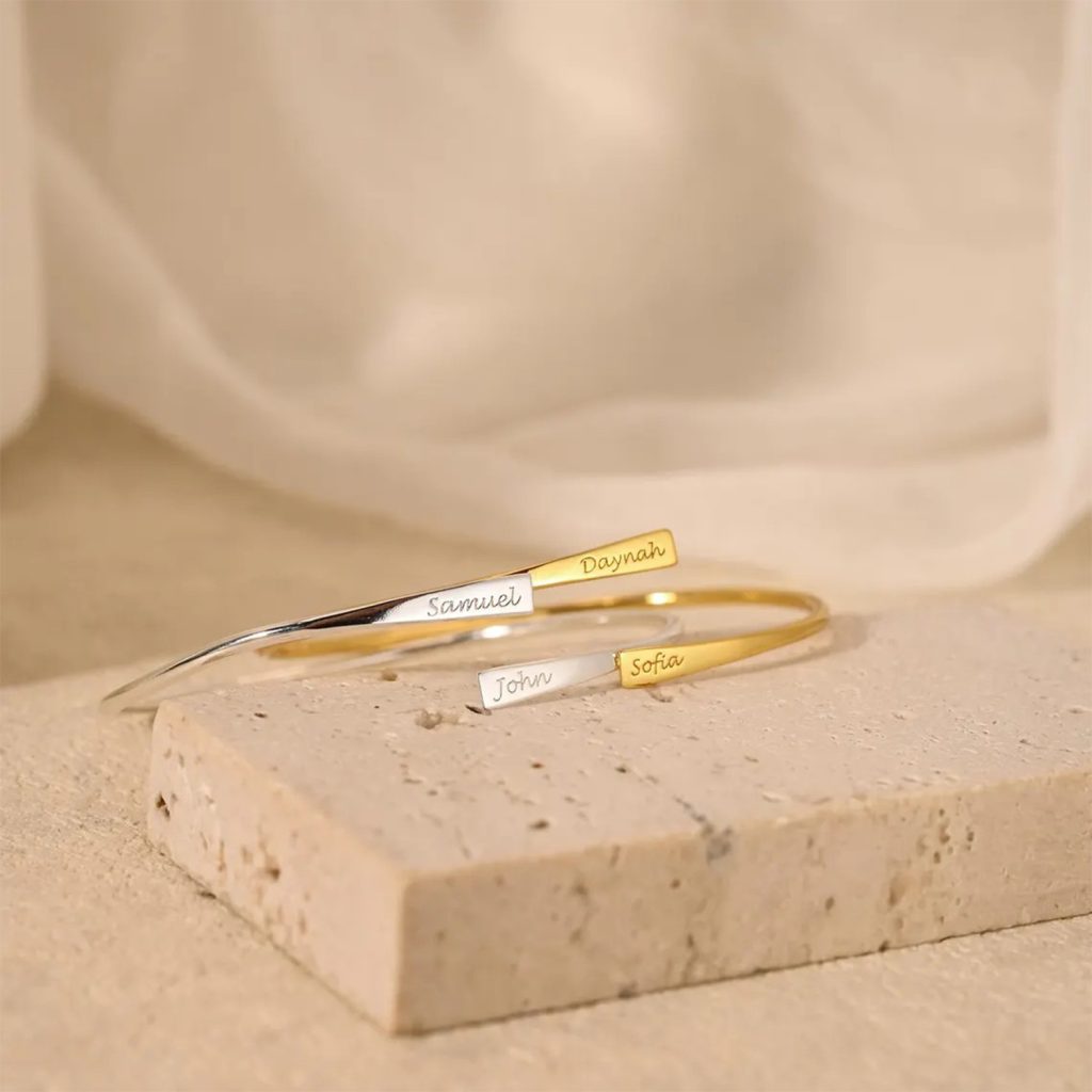 Personnalisation de bracelet par gravure laser fibre