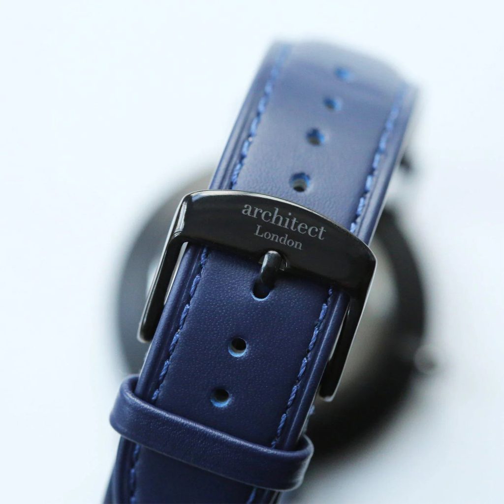 Fermoir de bracelet avec la marque gravée au laser fibre