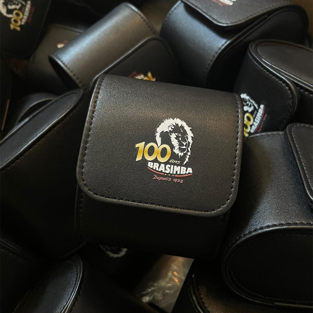 Personnalisation en impression UV appliquée sur l’étui