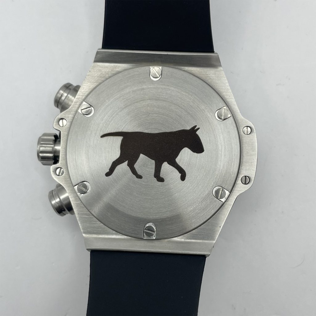 Dos de montre personnalisé par marquage laser fibre